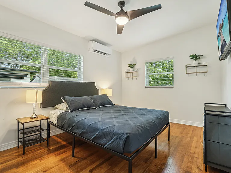 318 E Jersey St #2 — Photo 1