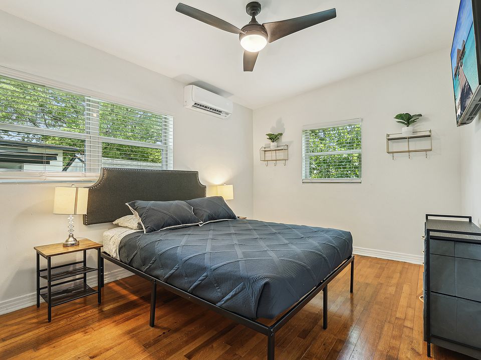 1st image of 318 E Jersey St #2