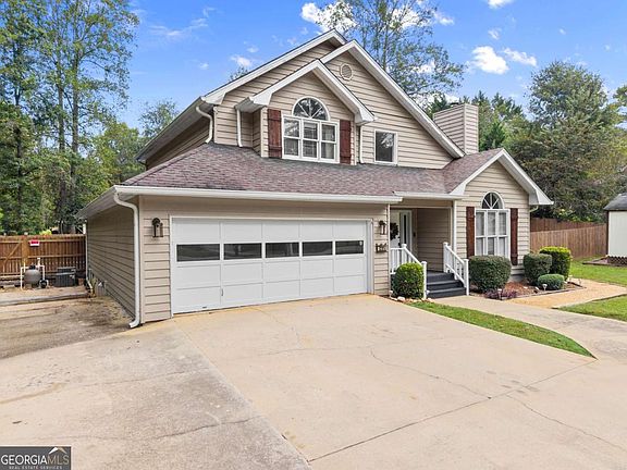 3rd image of 4785 Hiawatha Dr