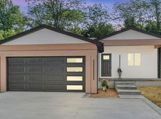 16389 Hawk Ridge Ct, Harlan, IN 46743