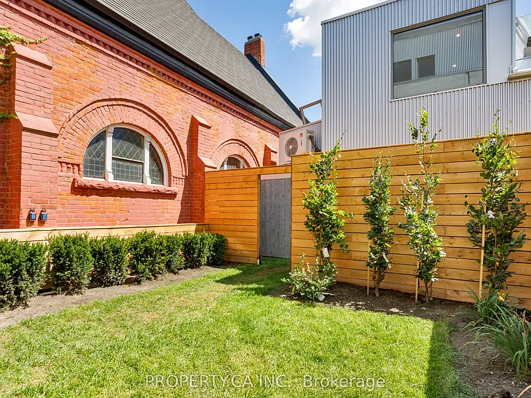 301 Keele St #2 — Photo 3