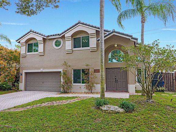 2nd image of 2590 Rampart Way