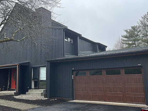 3rd image of 4903 Quail Hollow Ln