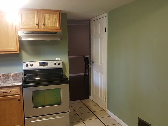 5th image of 640 Moull St