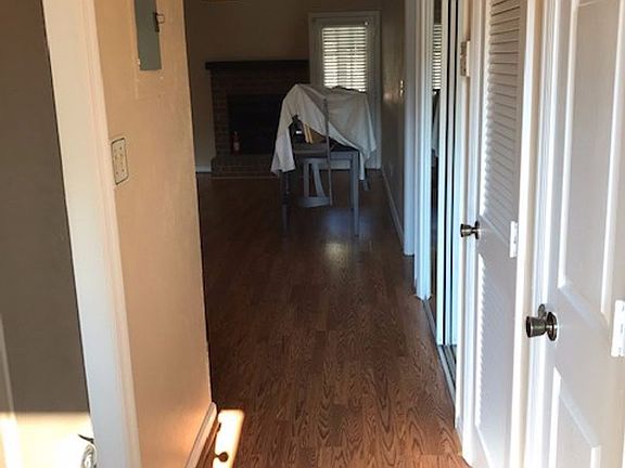 2nd image of 216 Dixie Dr APT D6