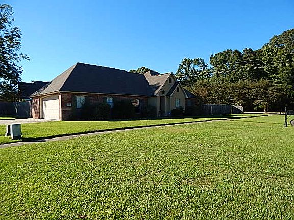 4th image of 6751 Sandy Creek Ln
