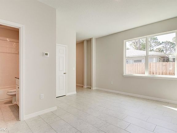 5th image of 1203 N Texas Ave