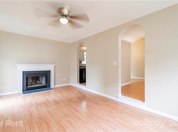 2nd image of 3642 High Laurel Ln