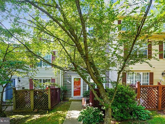 3rd image of 13605 Winterspoon Ln #3