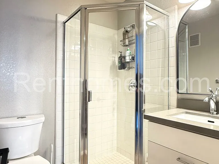 2760 Farragut Rd #113 — Photo 13
