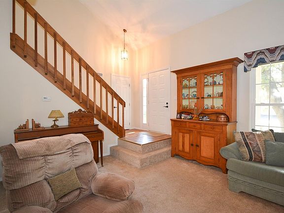 4th image of 5371 Heather Cir #9