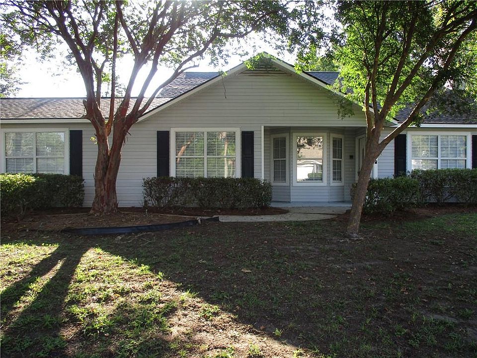 1st image of 100 Turtle Creek Dr