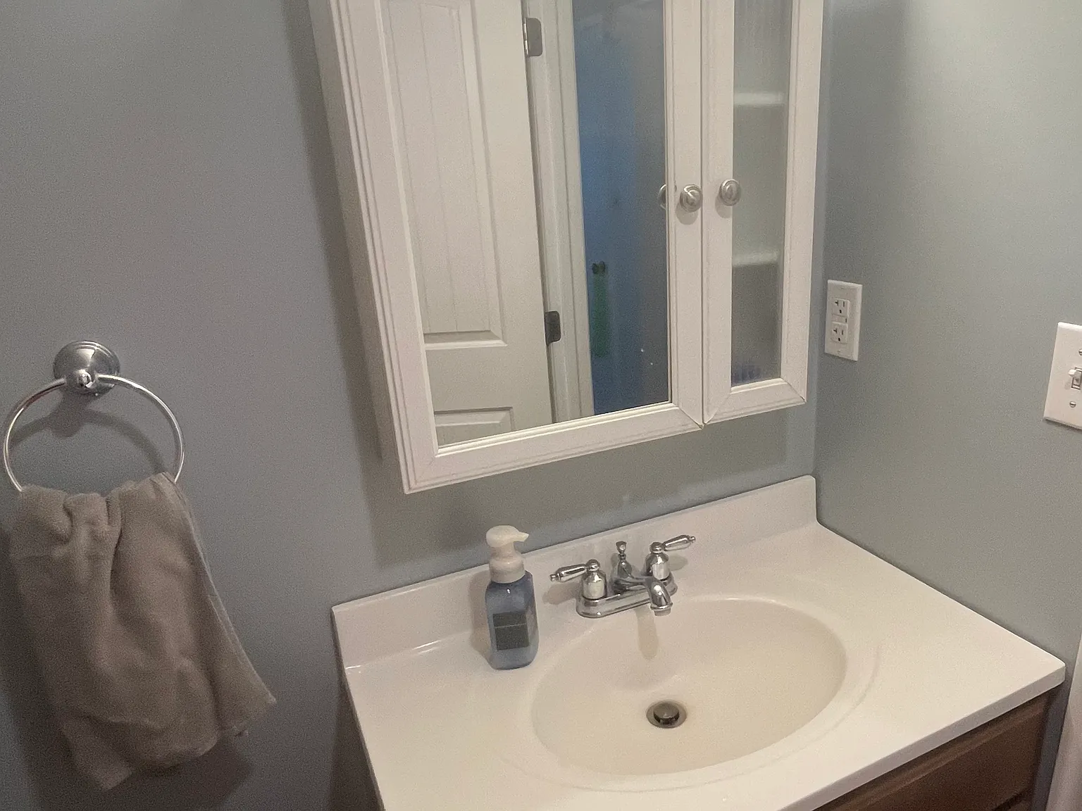 4 bed, 2254 sqft, $500 — Photo 4