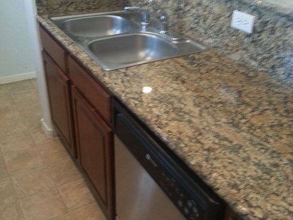 5th image of 229 Shy Dandelion St