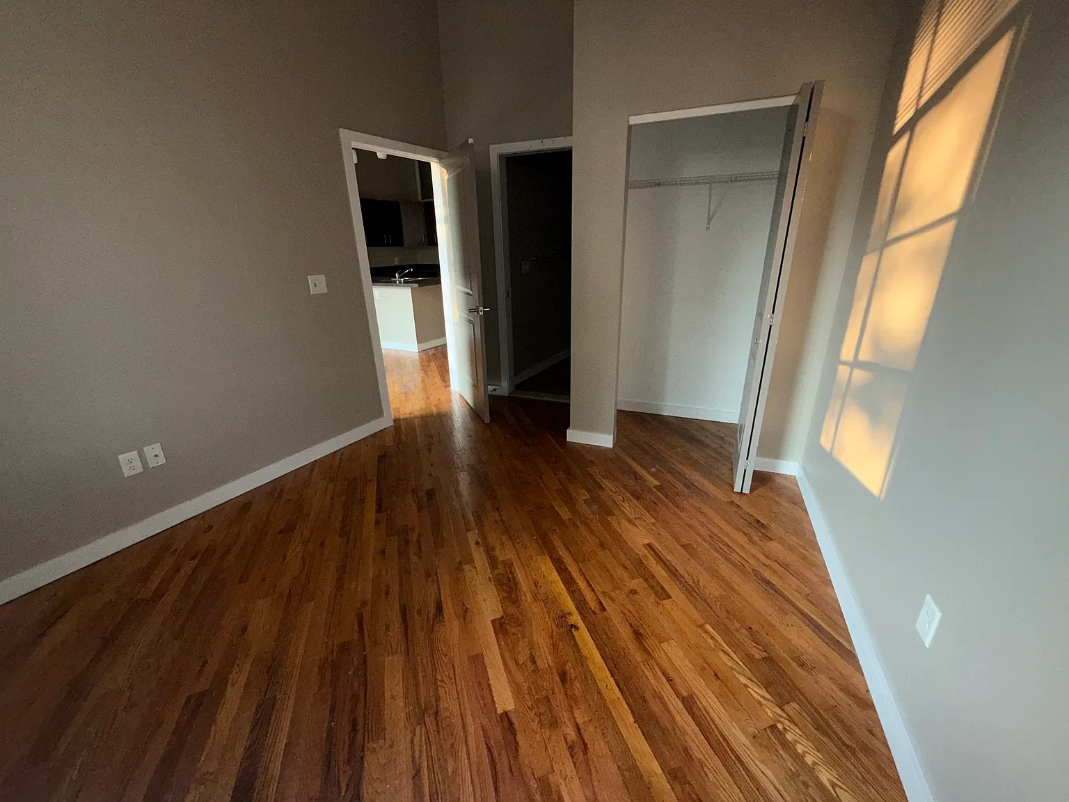 2 bed, 959 sqft, $1,400 — Photo 2
