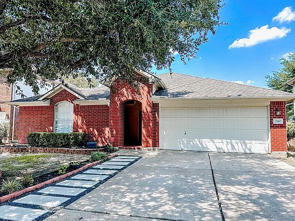 2nd image of 20810 Camphor Tree Dr