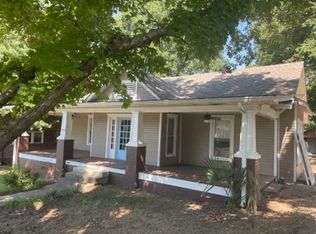 209 3rd Ave, Columbia, TN 38401