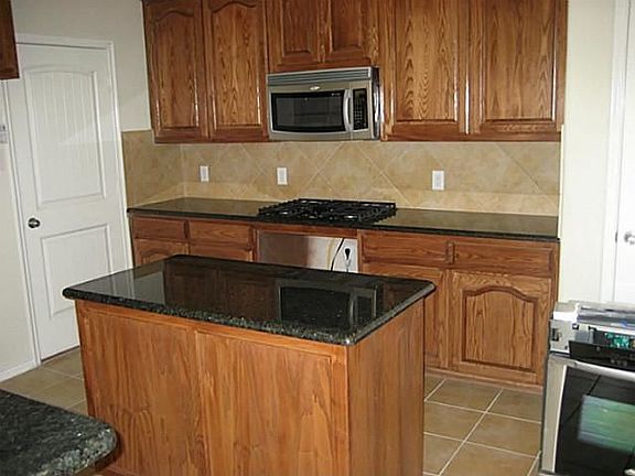 5th image of 11246 Bakersfield Dr