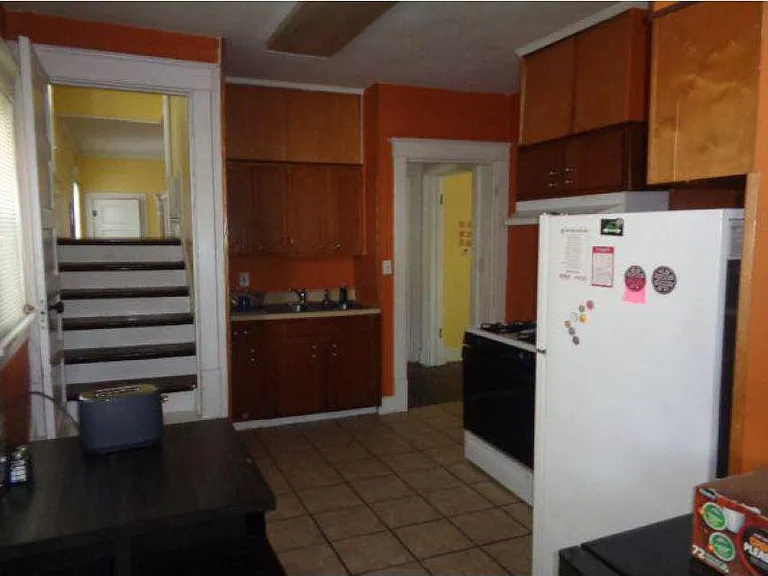1416 W Barker Ave — Photo 2