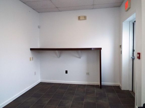 4th image of 837 Upper Union St Unit C11