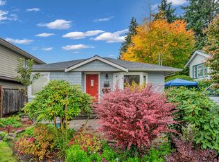 628 E 7th St, North Vancouver, BC V7L1S4