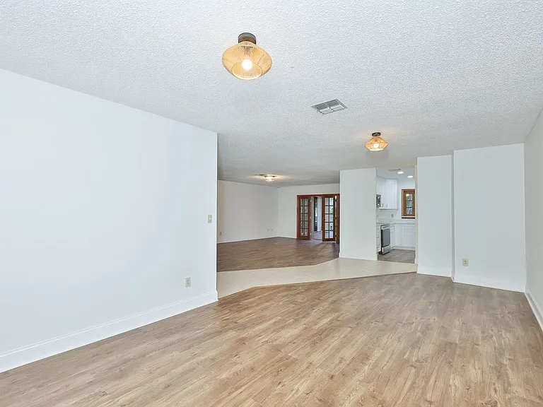 2823 Heron Pl — Photo 10