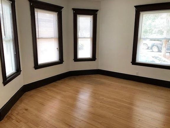 3rd image of 5 Thayer Ave #1