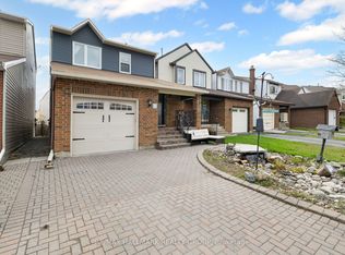 54 Fireside Cres, Ottawa, ON K1T 1Z4