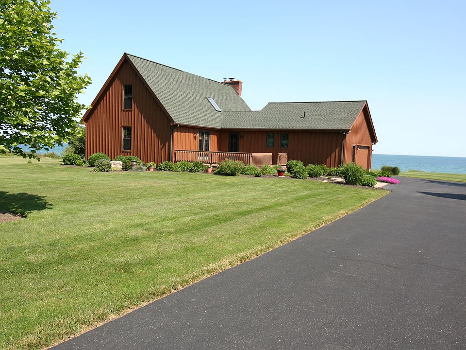 2nd image of 4909 E Lake Rd