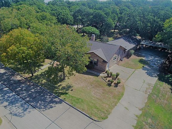 3rd image of 101 Valley View Dr N