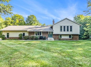 6070 E Pontaluna Rd, Fruitport, MI 49415