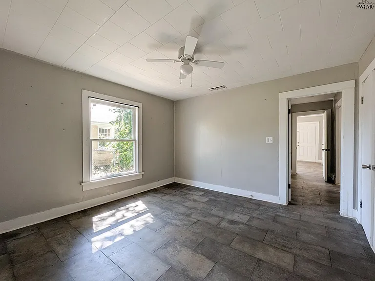 1706 McGregor Ave — Photo 18
