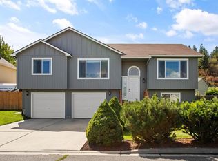 18102 E 11th Ave, Greenacres, WA 99016