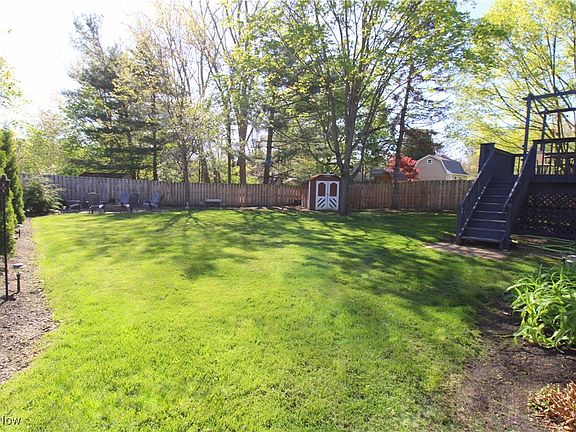 2nd image of 874 Sunhaven Dr