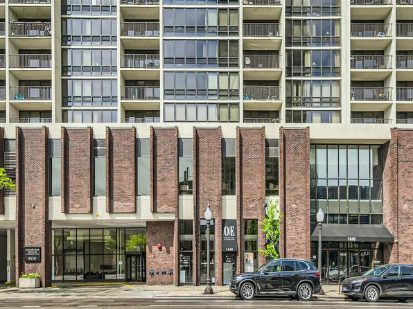 1636 N Wells St APT 2801, Chicago, IL 60614