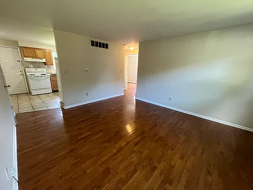 Fairglade Apartments Photo 1