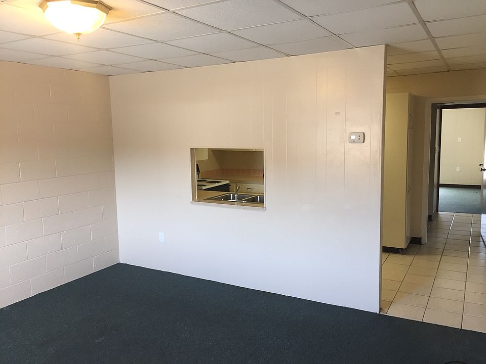 Living Room (View 2)