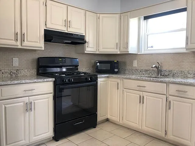 2603 S Alder St — Photo 9