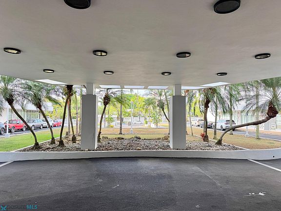 2nd image of 6410 Isla Verde Ave #4-F
