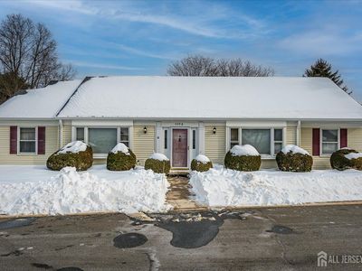 628 Windsor Way #B, Monroe Township, NJ, 08831