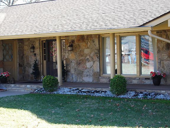 4th image of 3708 Rivertrace Ln