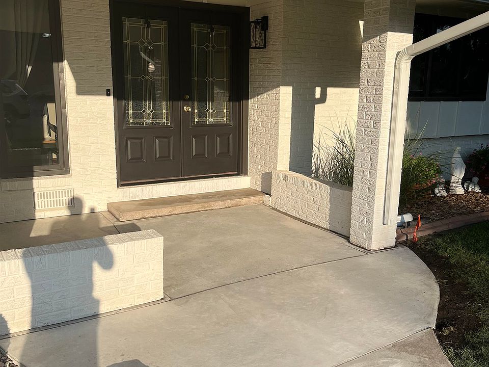 1st image of 1121 Miles Ct.