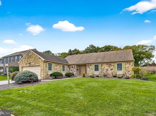 113 Bent Tree Dr, Lancaster, PA