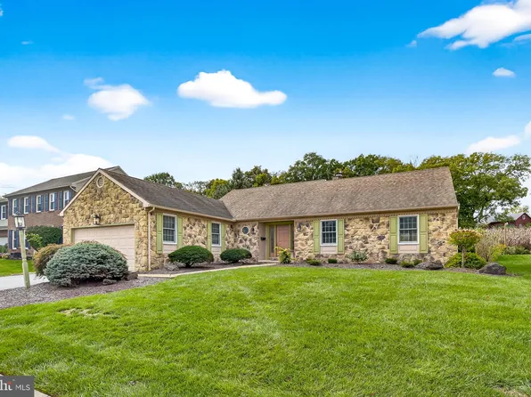 113 Bent Tree Dr, Lancaster, PA 17603