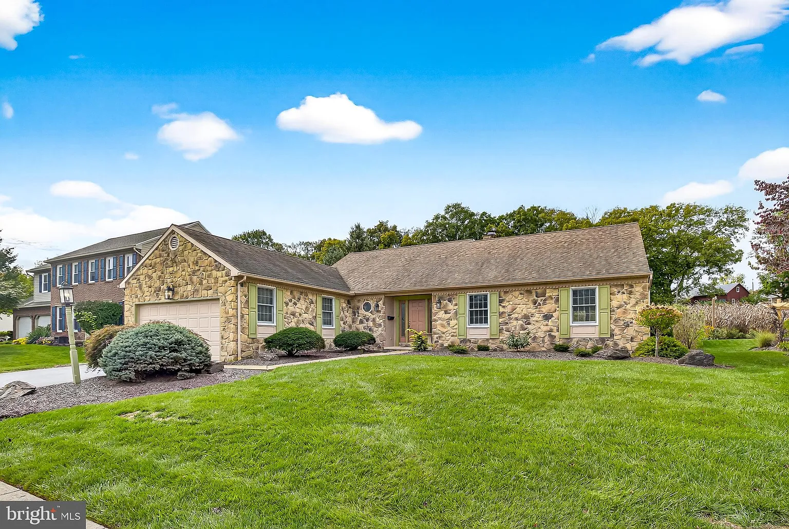113 Bent Tree Dr photo 1