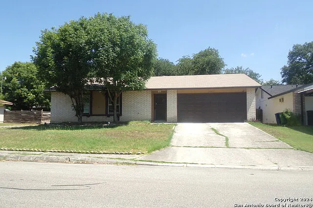 3 bed, 2.0 bath, 1288 sqft, $1,450 — Photo 2