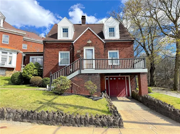 38 E Gaskill Ave, Jeannette, PA 15644
