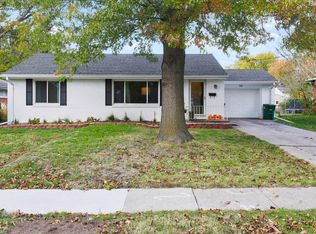 916 11th St, West Des Moines, IA 50265