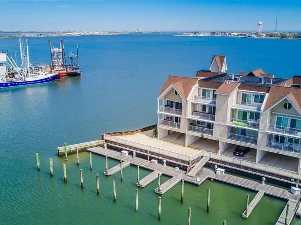 1415 Harbor Ln APT 205, Cape May, NJ 08204