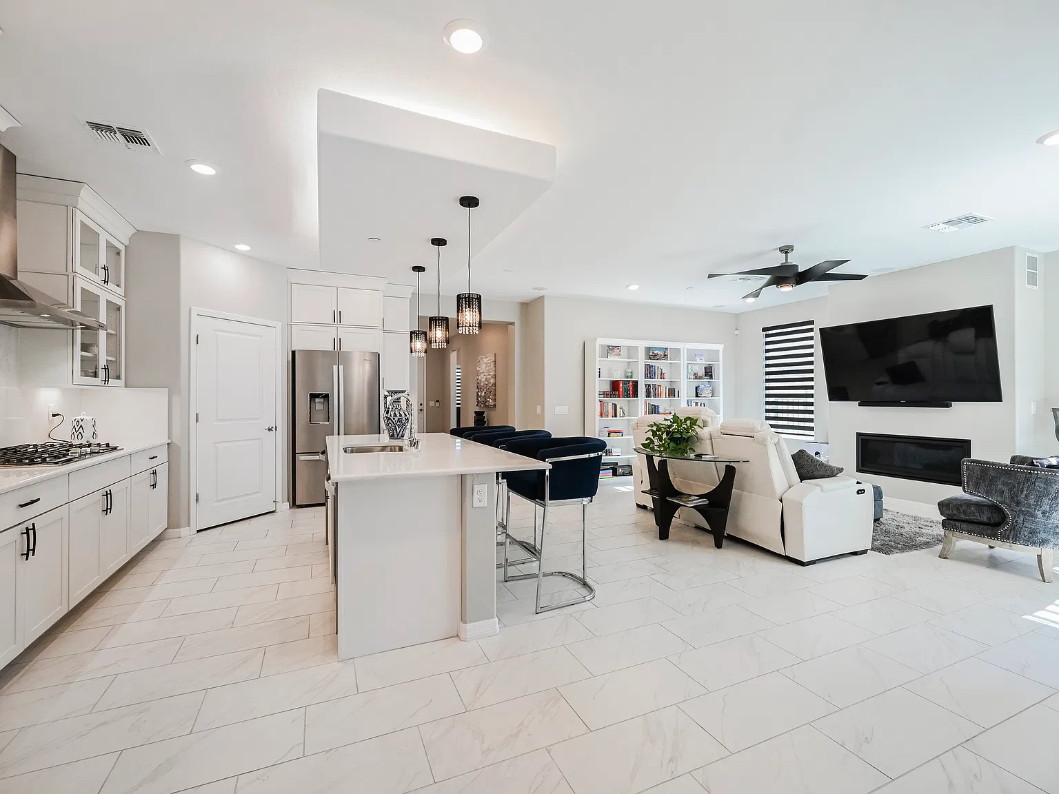 3 bed, 2028 sqft, $3,500 — Photo 4